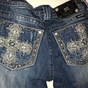 Miss Me Jeans.        J37